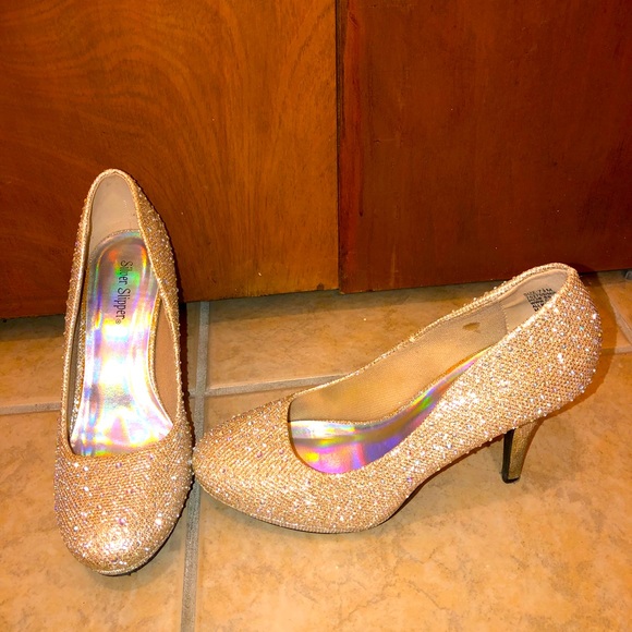 High heels - Picture 2 of 2